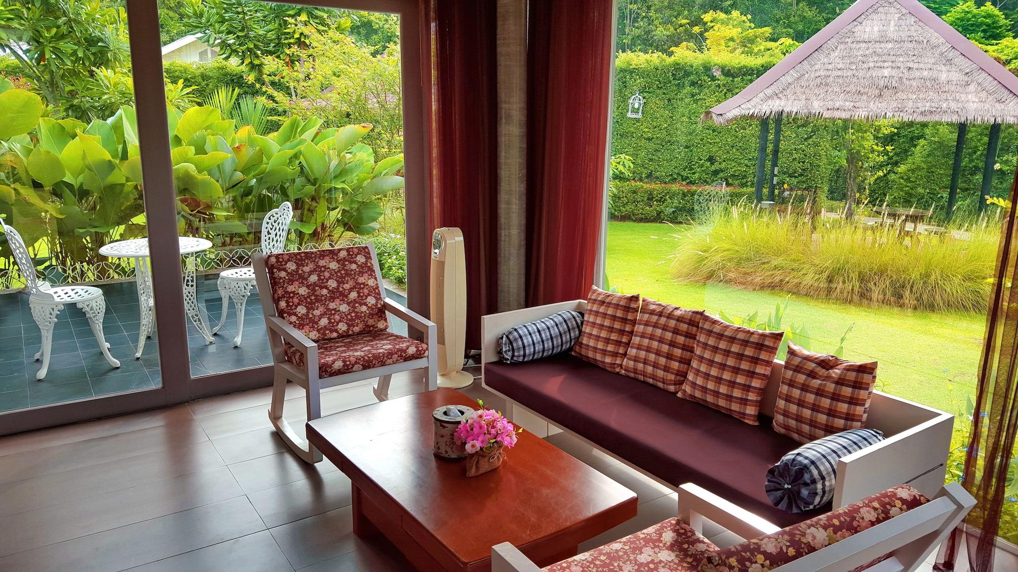Perennial Resor 3*