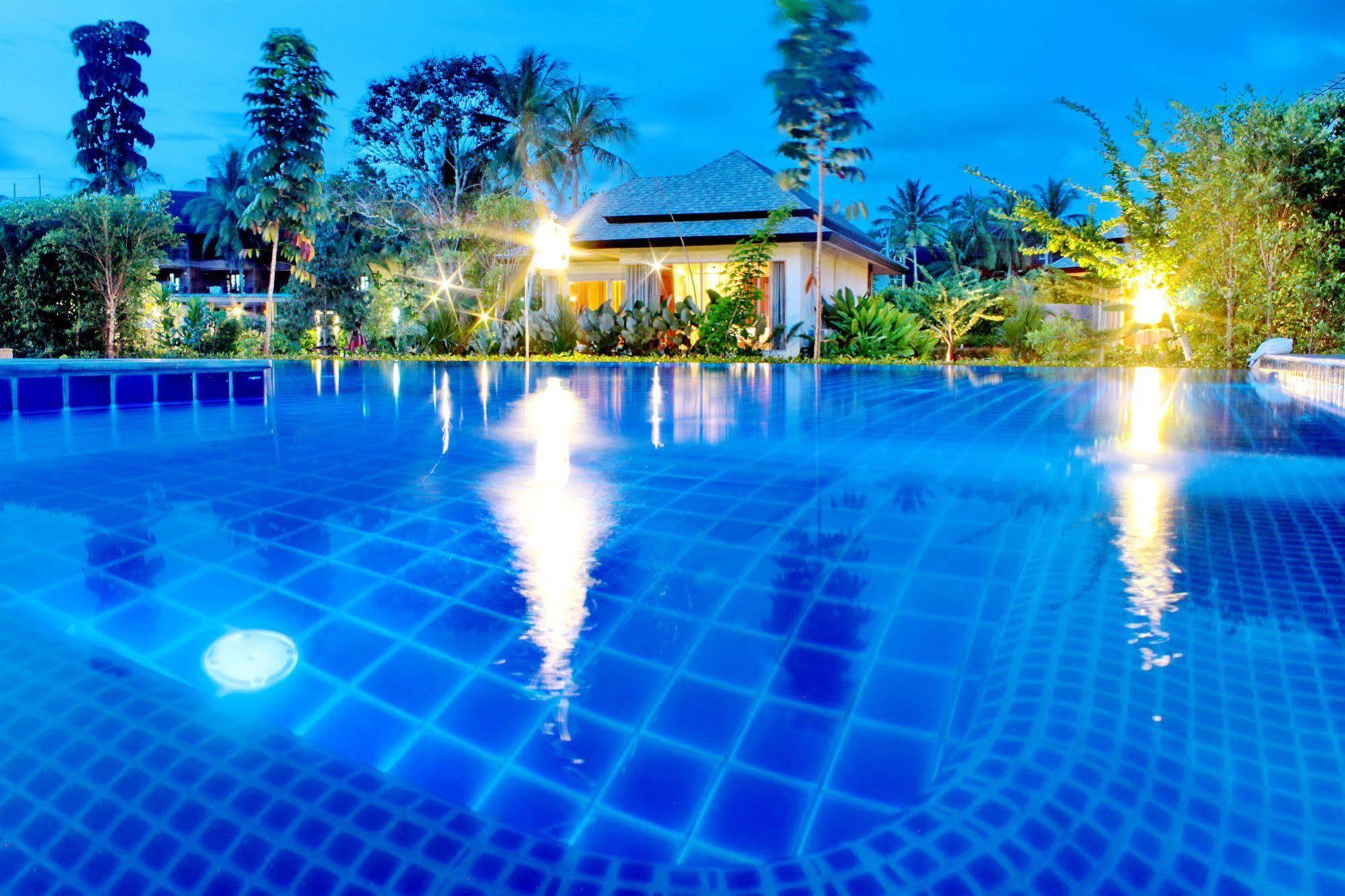 Perennial Resor 3*